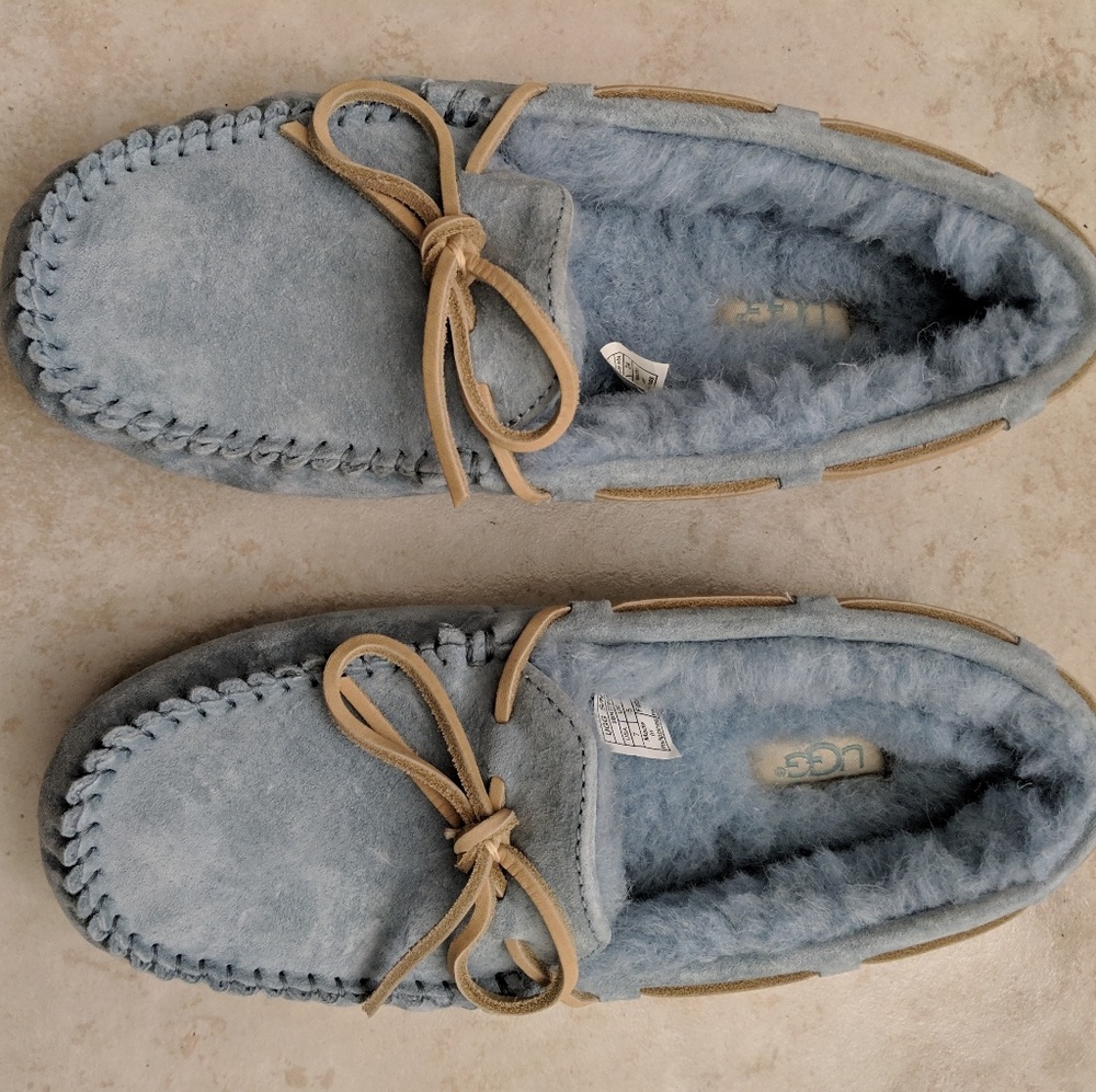 ❌ SOLD ❌Uggs moccasin slippers light blue